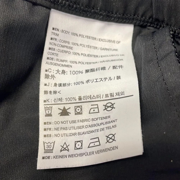 Arc’teryx Mens zippered black pants - Picture 9 of 16